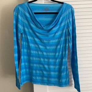 Long sleeve blue stripe tee